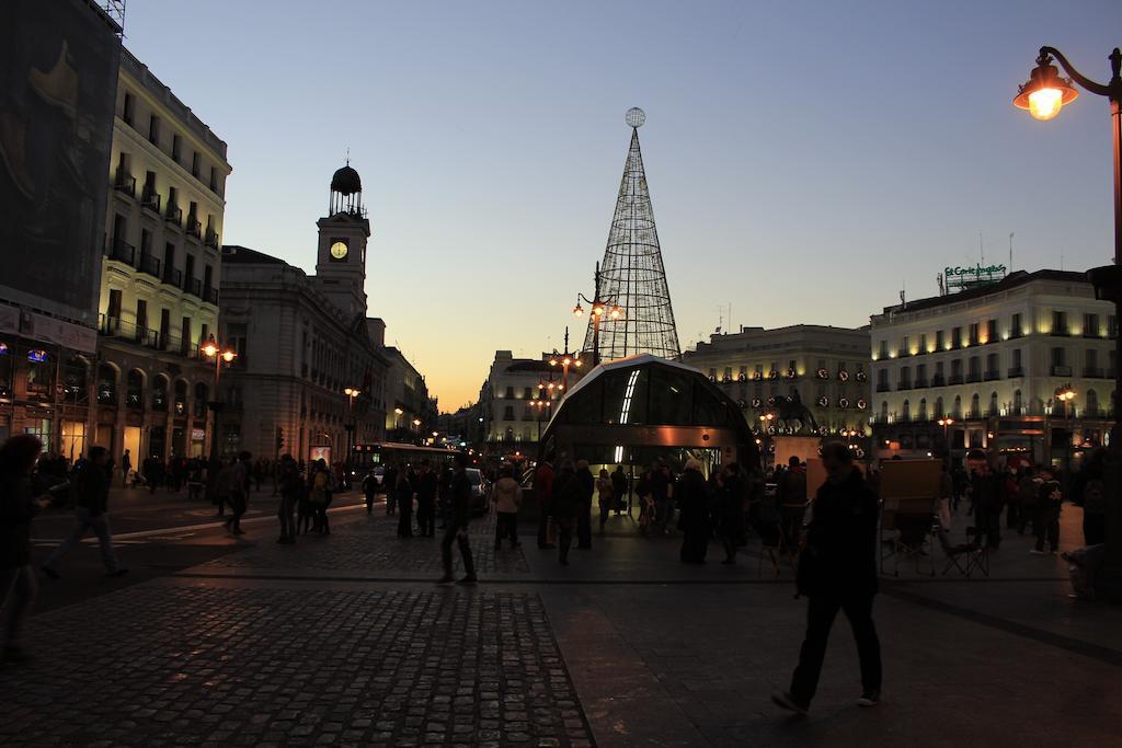 Hostal Ana Belen Madrid Ngoại thất bức ảnh