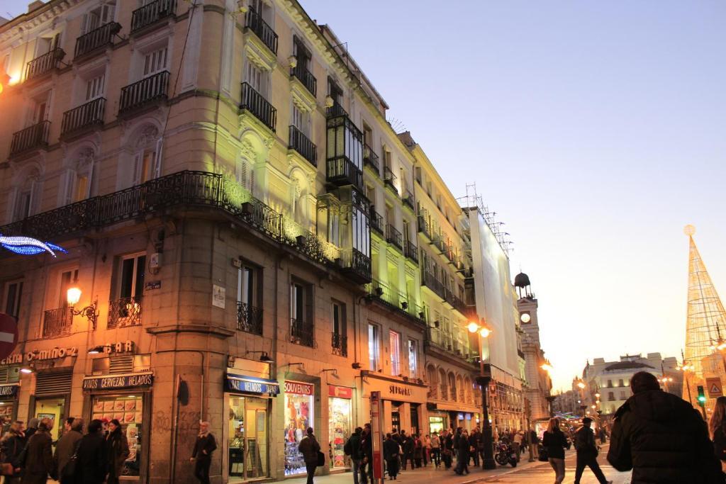 Hostal Ana Belen Madrid Ngoại thất bức ảnh