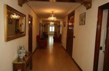 Hostal Ana Belen Madrid Ngoại thất bức ảnh